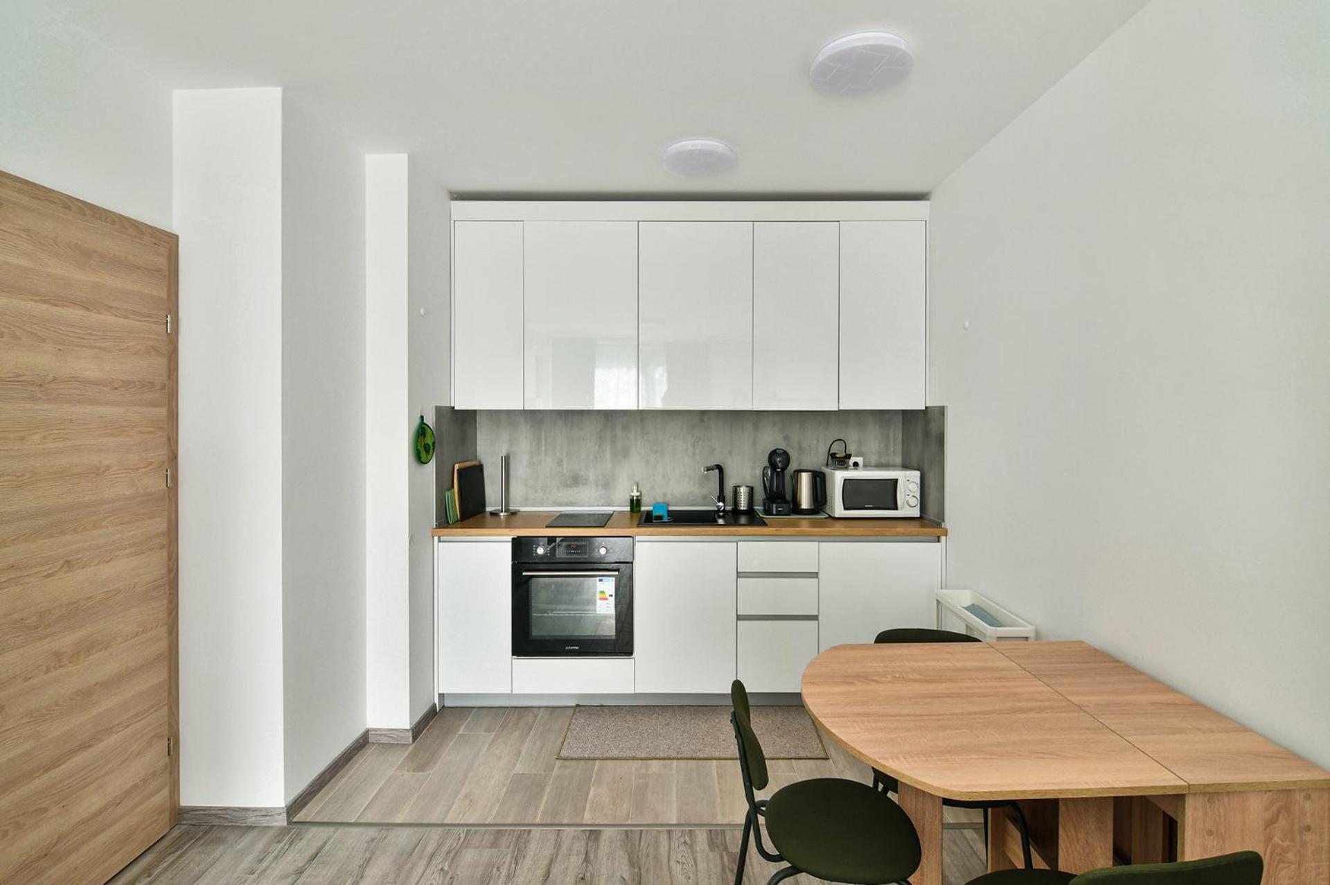 Апартамент Free Parking Flats With Wifi And Pool *
